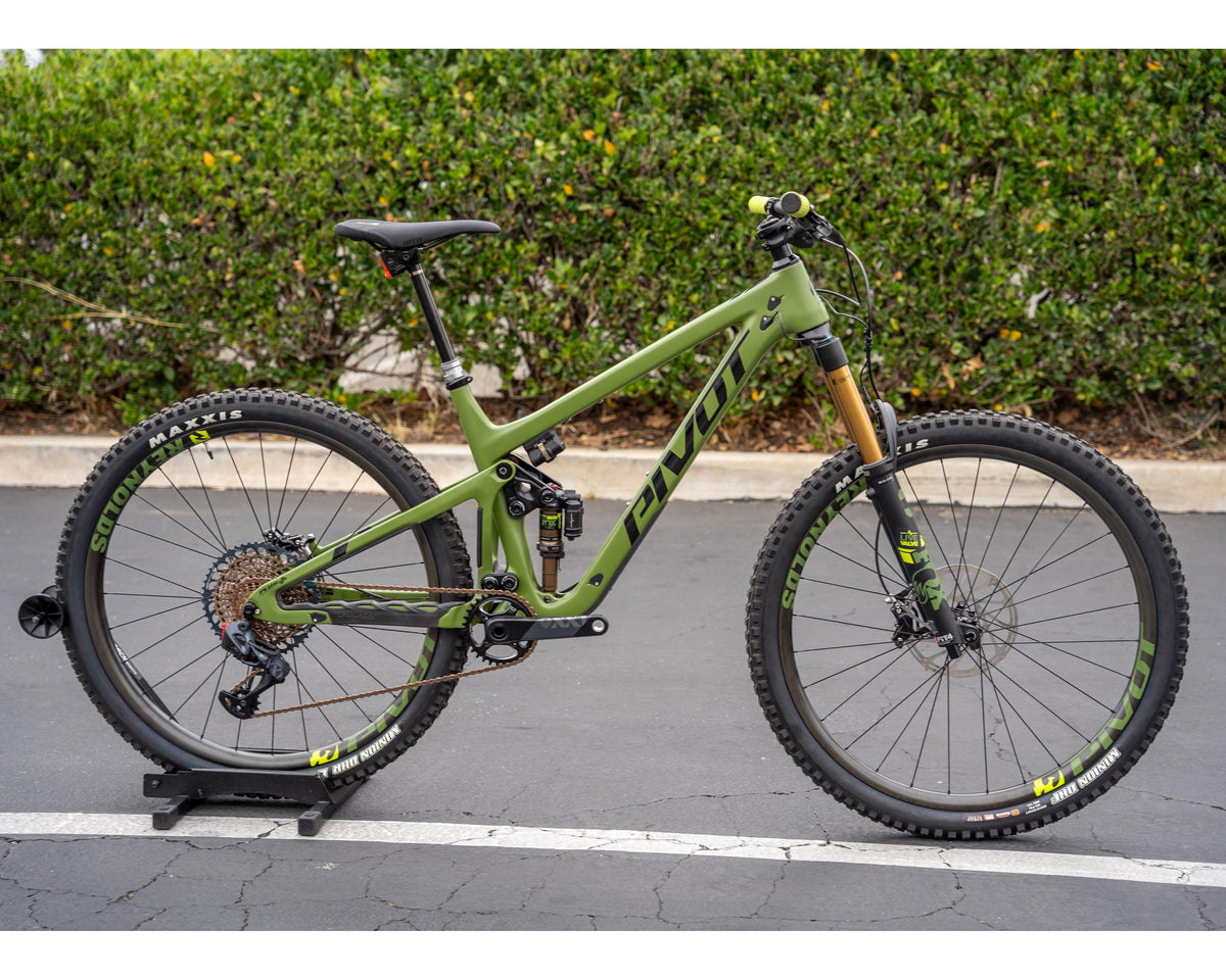 2020 Pivot Switchblade 29 Team XX1 AXS Live Grn LG