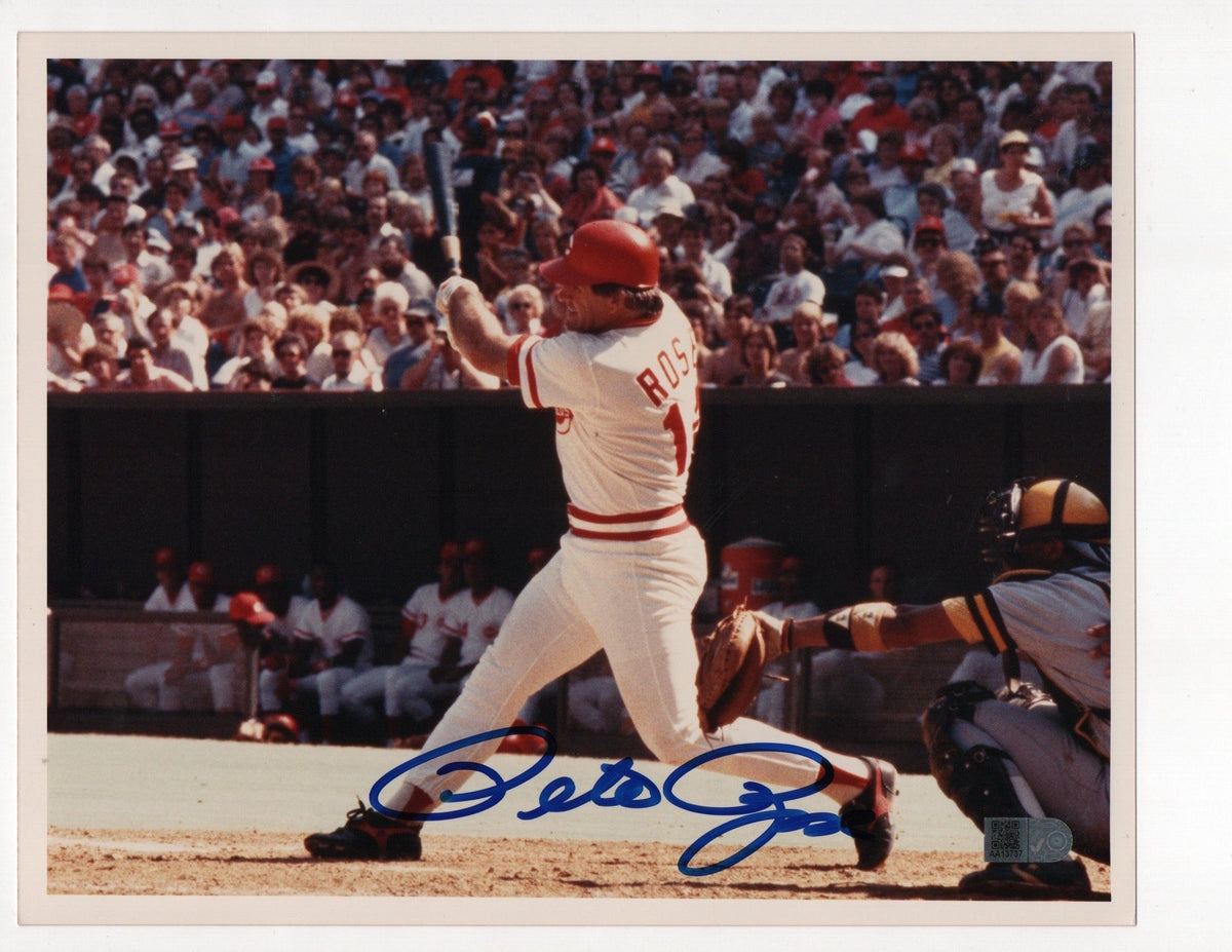 Pete Rose Signed 8x10 Photo (AIV AA13737)