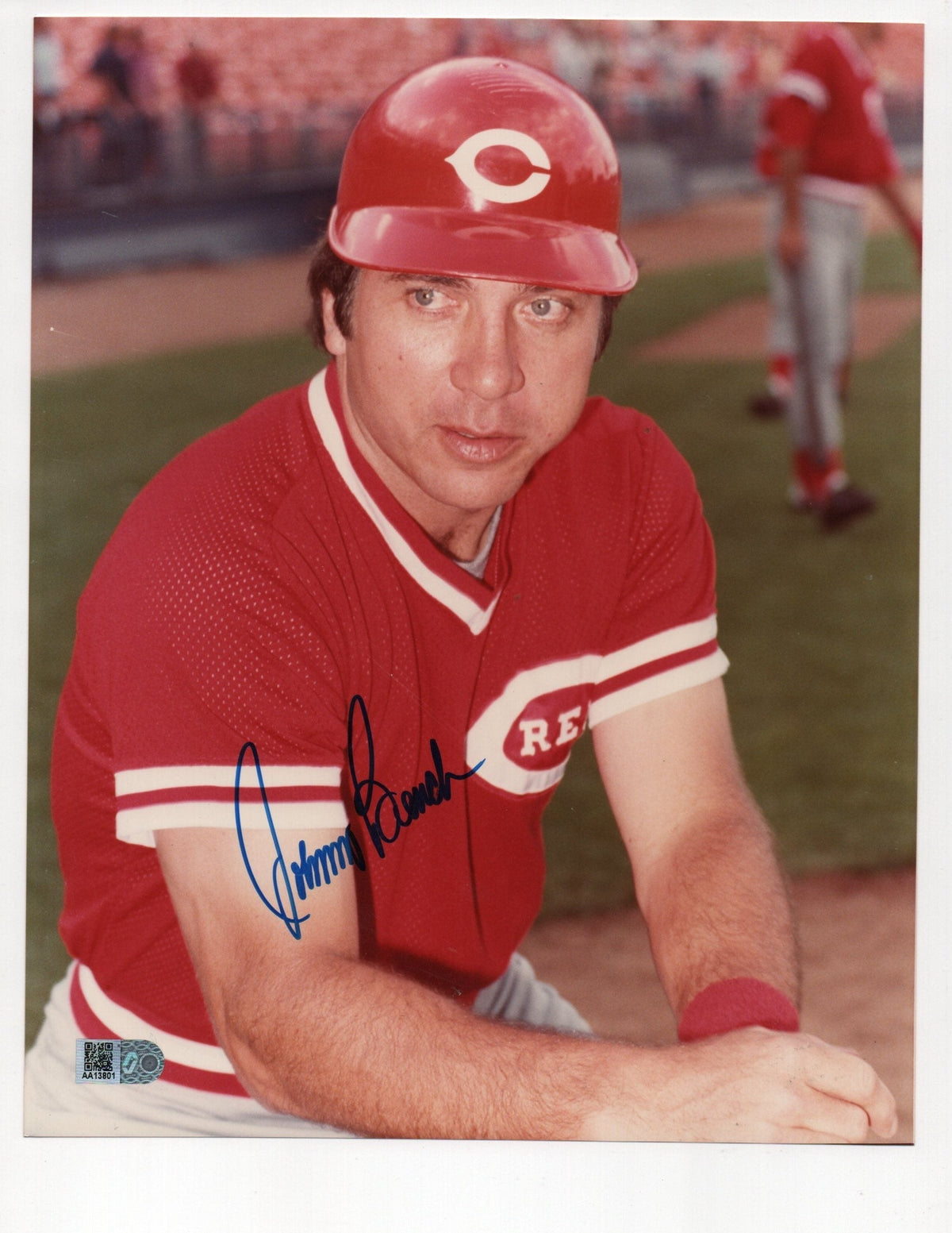 Johnny Bench Signed 8x10 Photo (AIV AA13801)