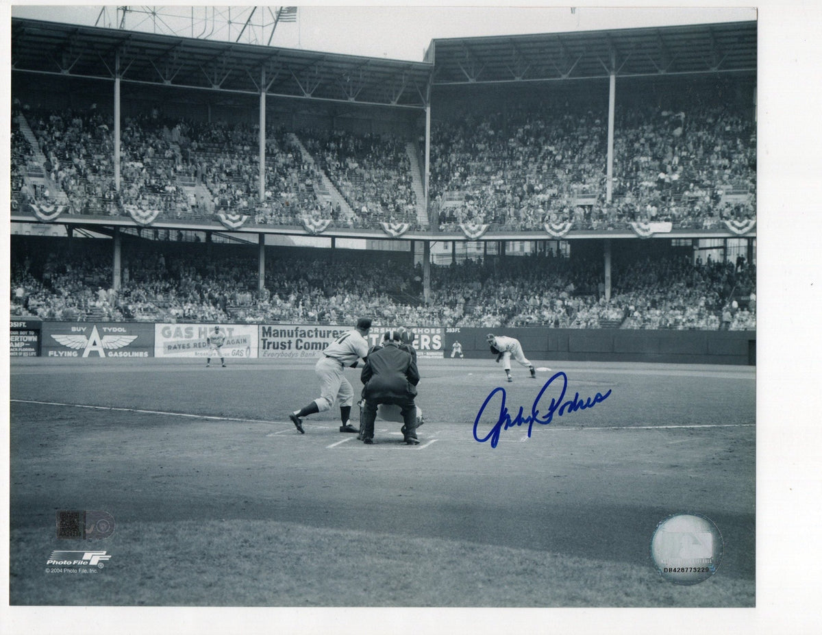 Johnny Podres Signed 8x10 Photo (AIV AA24266)