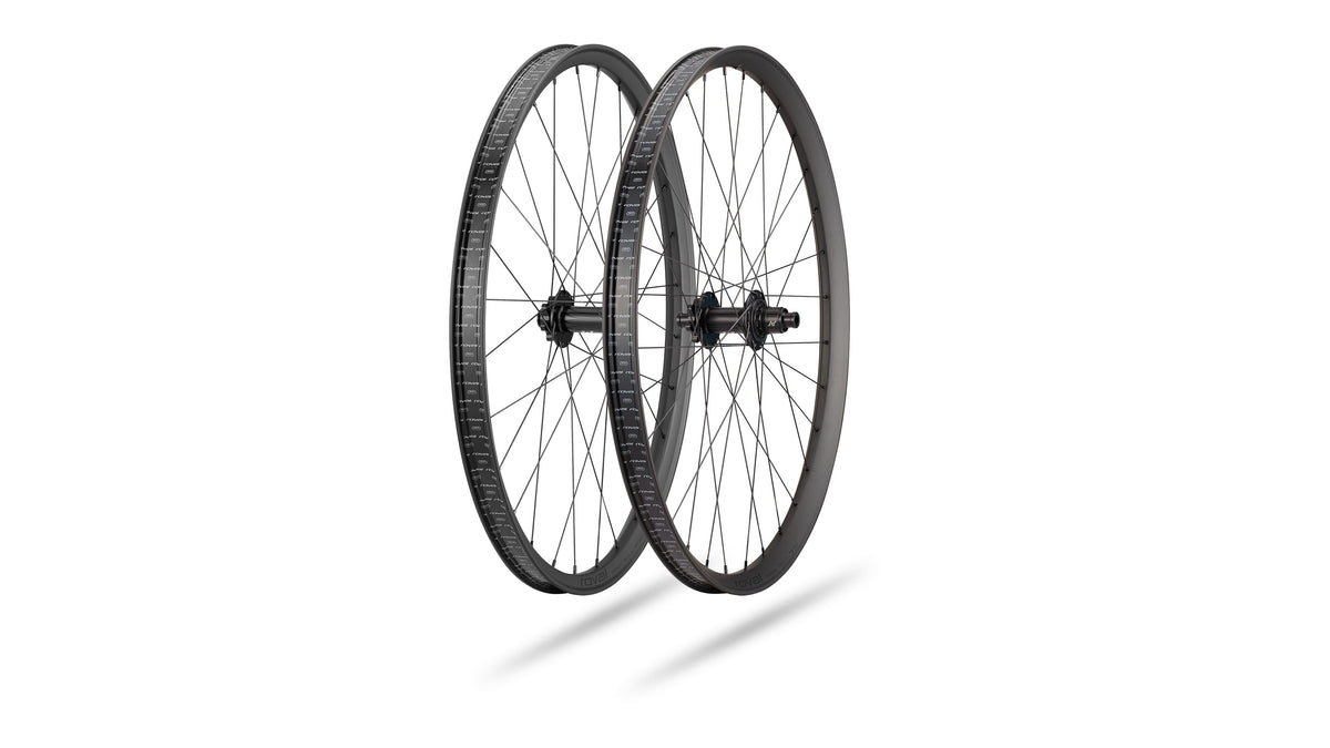 Specialized TRAVERSE HD i9 1/1 (Satin Carbon / Gloss Black / 27.5 Rear 32H)