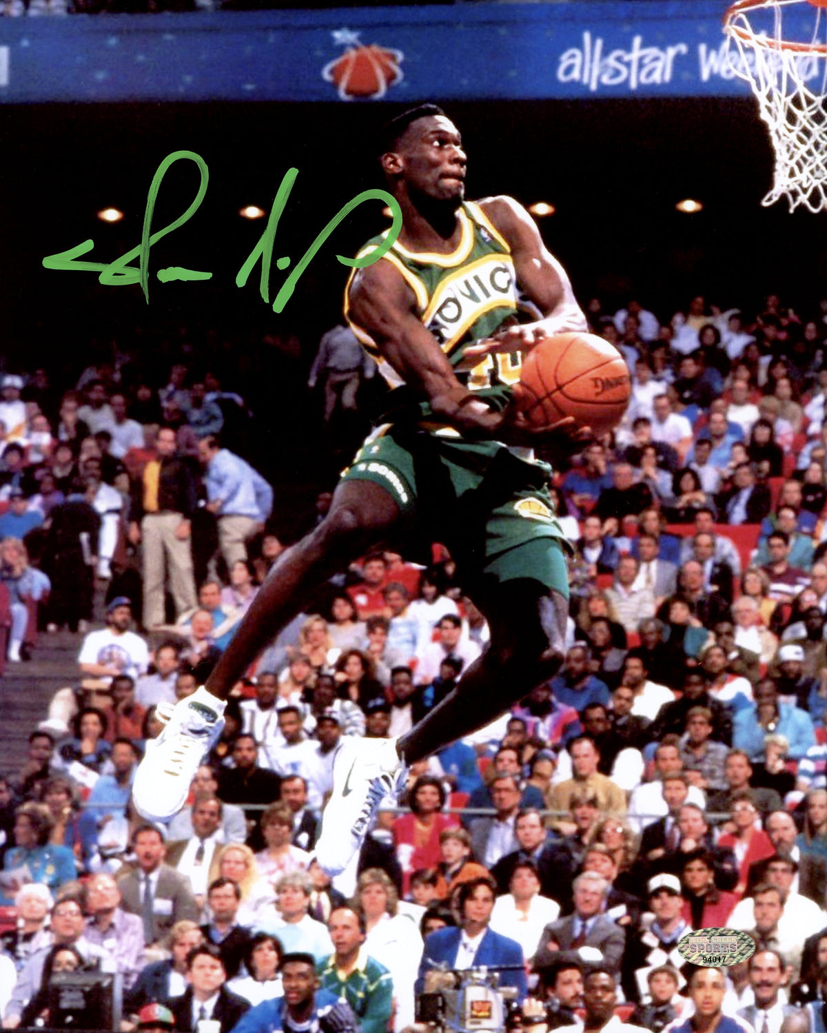 Shawn Kemp Autographed 8x10 Photo Seattle Supersonics Slam Dunk MCS Holo Stock #202443