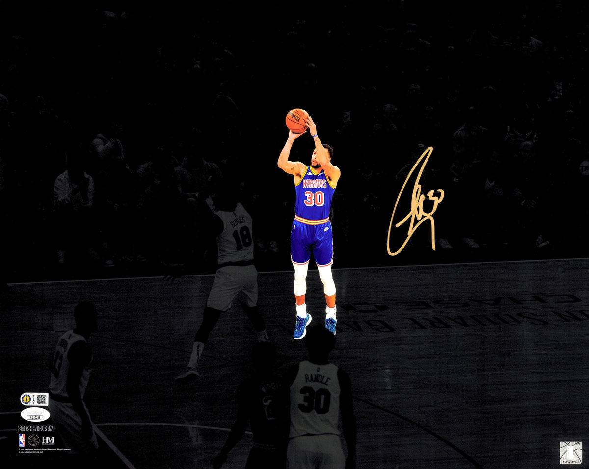 Stephen Curry Autographed 16x20 Photo Golden State Warriors Spotlight JSA