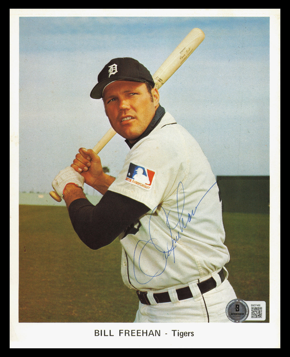 Bill Freehan Autographed 7x9 Team Issued Photo Detroit Tigers 1971 Beckett BAS QR #BM37466