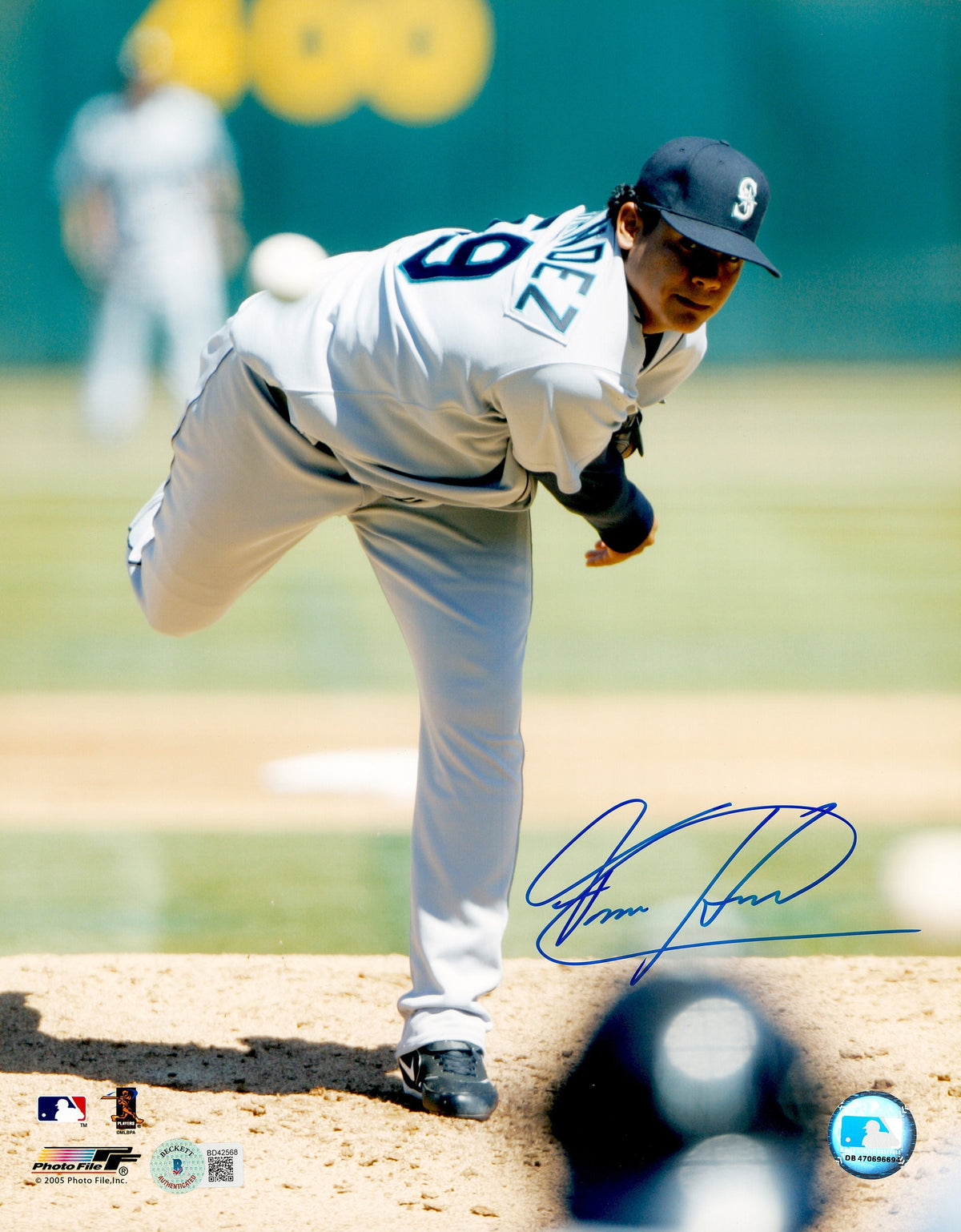 Felix Hernandez Autographed 11x14 Photo Seattle Mariners Beckett BAS QR
