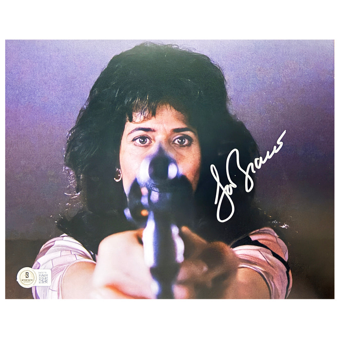 Lorraine Bracco Signed Pose 1 Entertainment 8x10 Photo (Beckett)