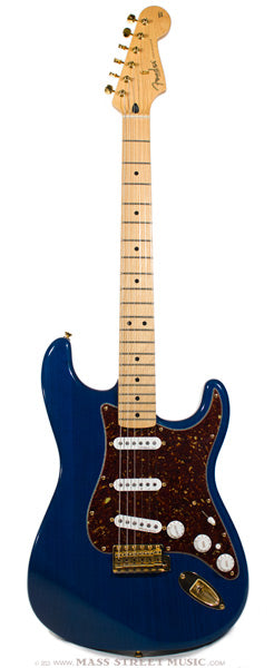 Fender - Deluxe Players Stratocaster - Trans Sapphire Blue (Default)
