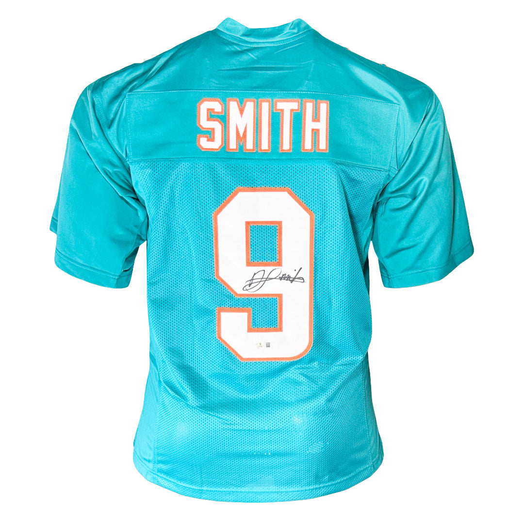 Jonnu Smith Signed Miami Teal Football Jersey (Beckett)